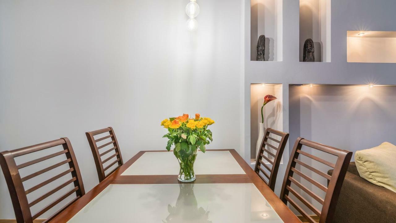 Maya'S Flats & Resorts - Old Town Piwna Gdansk Bagian luar foto